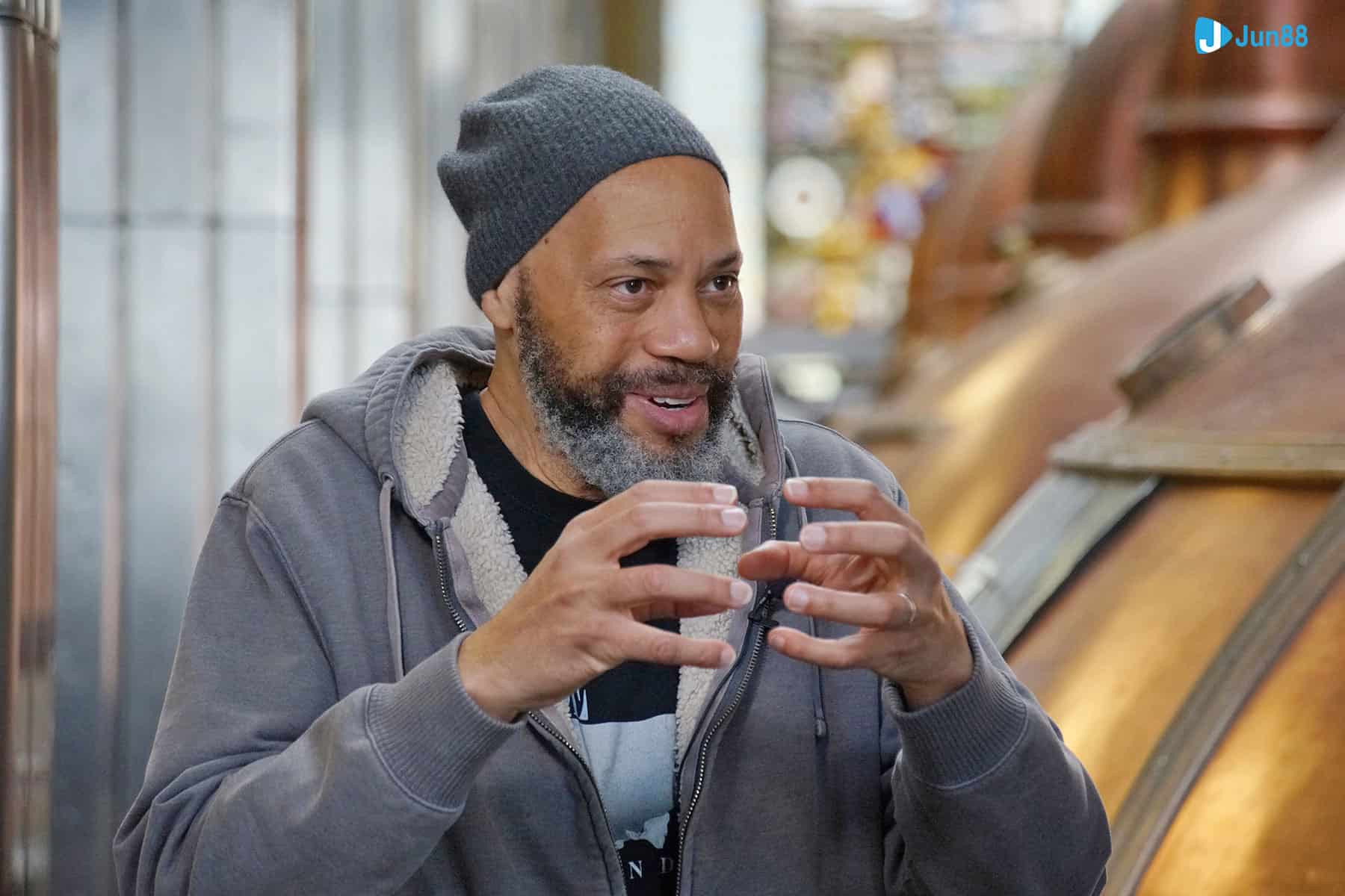 John Ridley tiết lộ lý loạt phim truyền hình Marvel bị loại bỏ