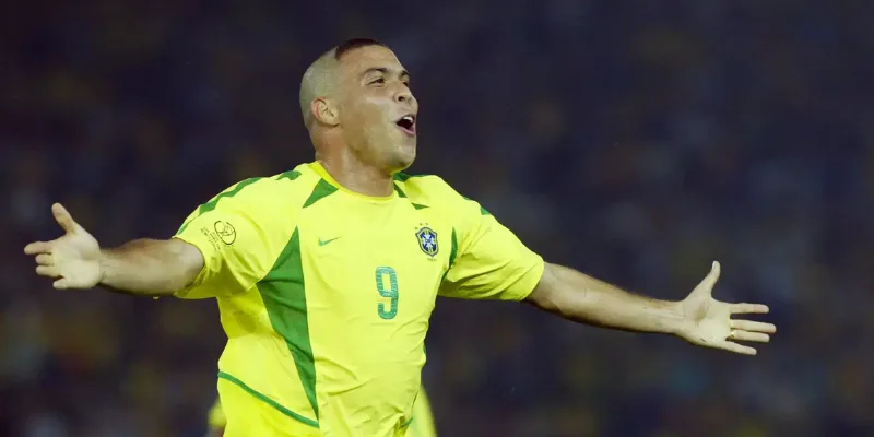Huyền thoại bóng đá người Brazil Ronaldo Nazario